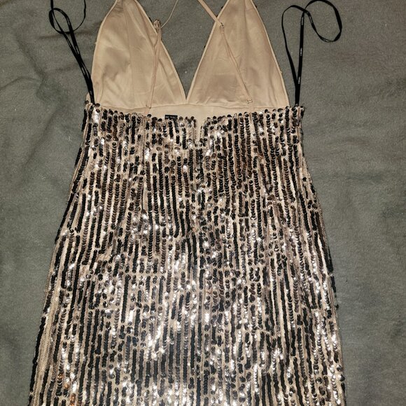 Rose gold sequins cocktail dress - Picture 4 of 4